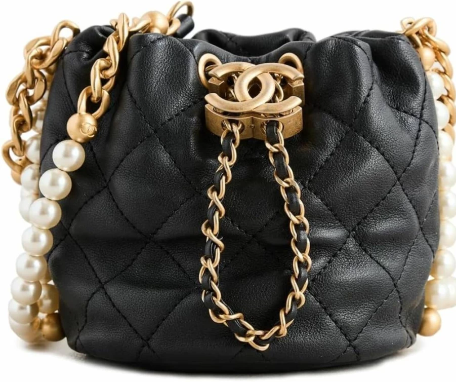 Chanel Pre-Owned Pearl Drawstring Shoulder Bag for Women - Vintage Luxury Handbag