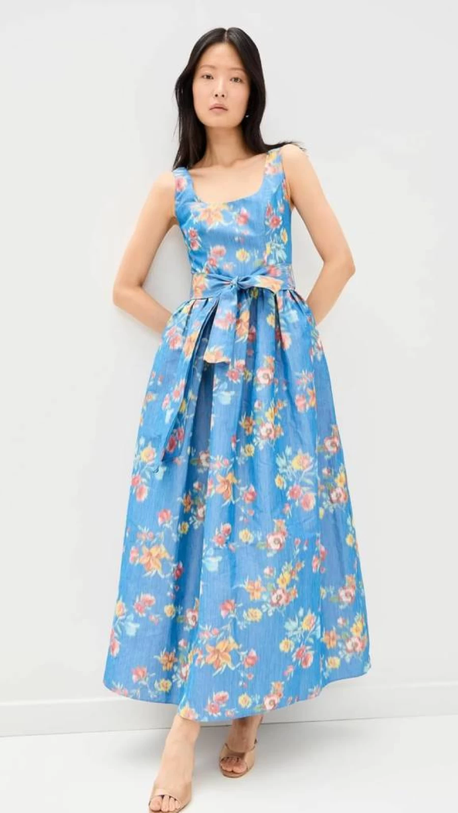 Shoshanna Women's Wren Dress - Elegant Floral Print Summer Midi Dress with V-Neck and Flowy Silhouette