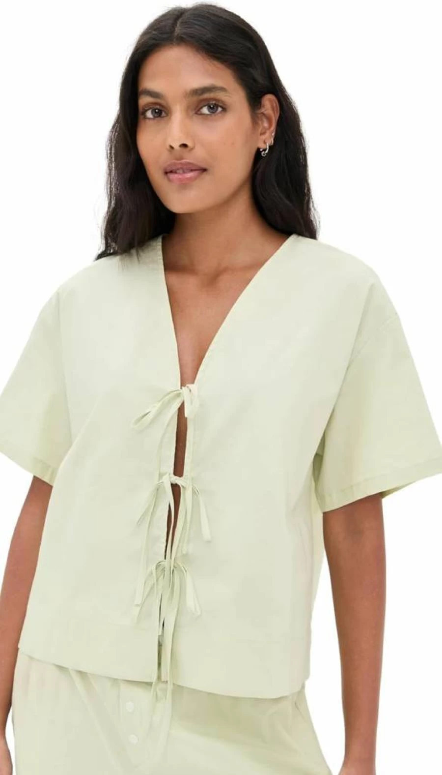 WAYF Women's Tabitha Top - Stylish Casual Blouse for Women