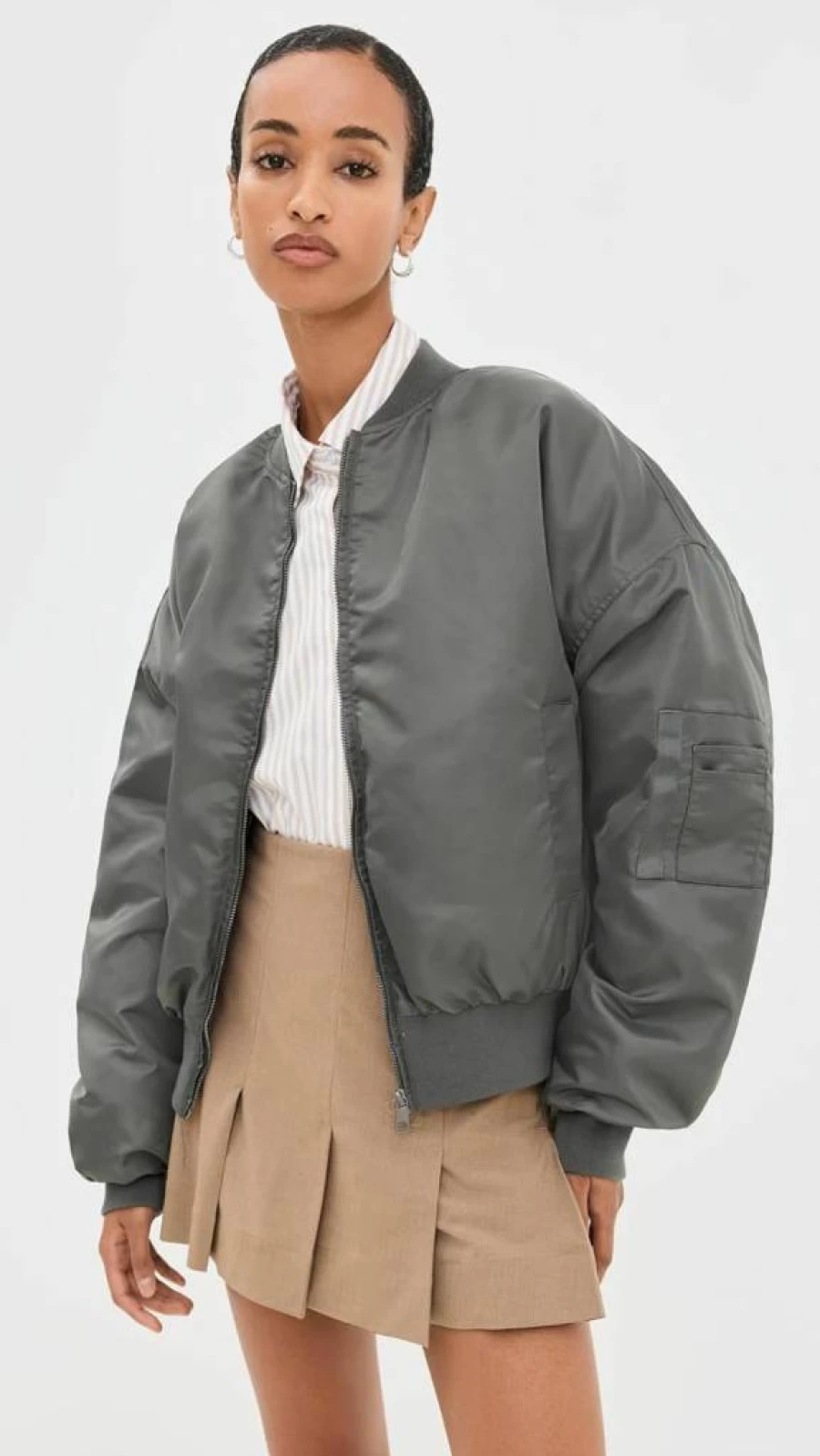 Lioness Women's Lightweight Bomber Jacket - Essential Outerwear for Casual & Street Style